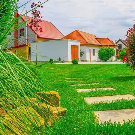 Holiday In - Balaton 45333 בית נופש *