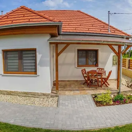 Holiday In - Balaton 45333 Holiday home *